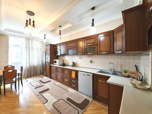 Апартаменты Stunning apartment in the city center by Time Group Баку-20